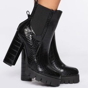 COPY - Black bootie